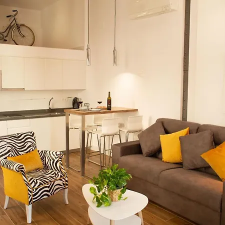 Aia Loft Bibrambla アパート